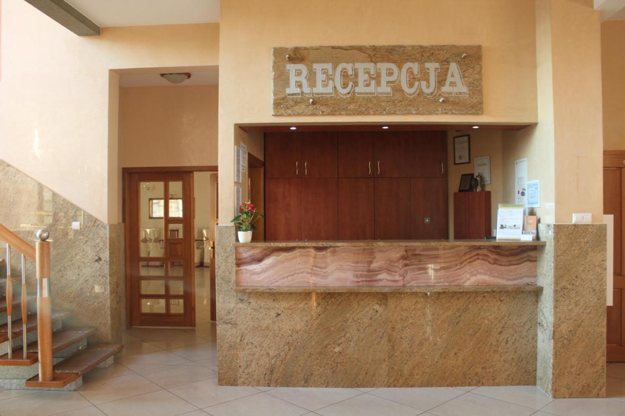 Hotel Oaza Prudnik Exterior photo