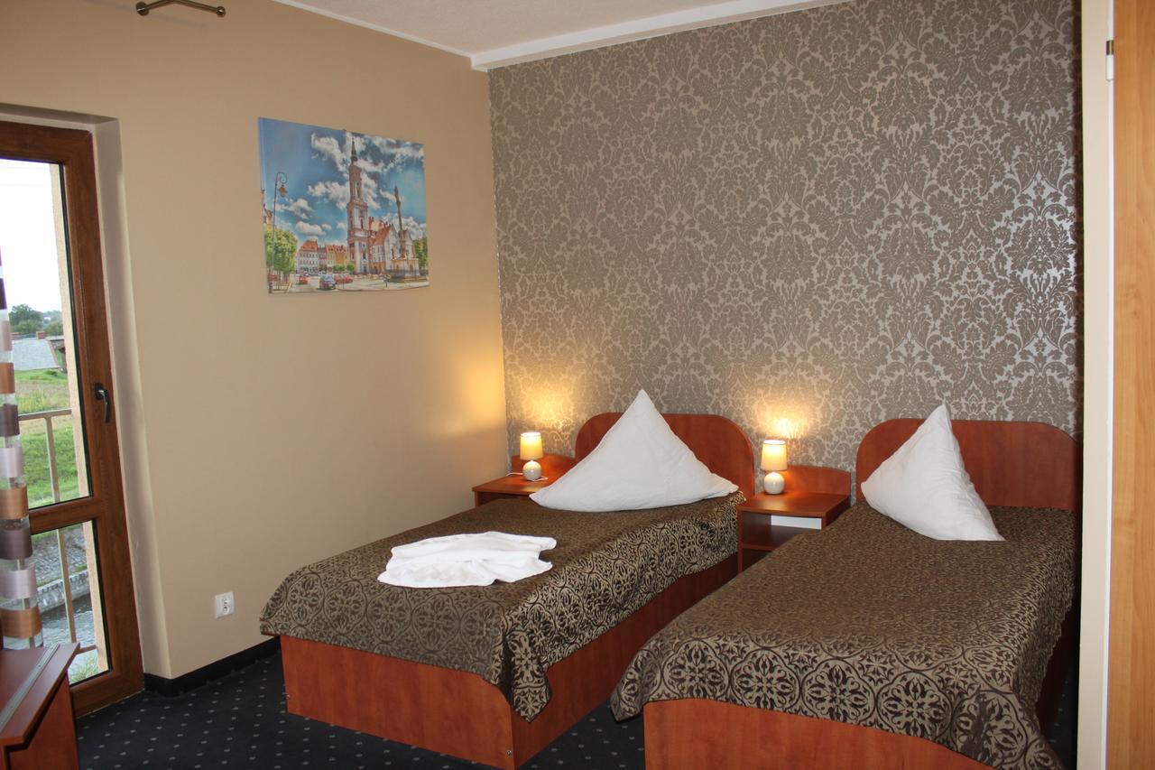 Hotel Oaza Prudnik Exterior photo